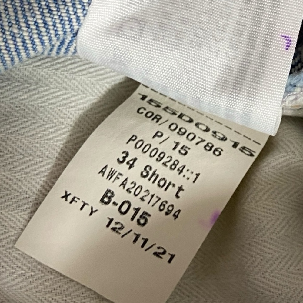 Abercrombie & Fitch The 90’s Straight Ultra High Rise Jean - Picture 12 of 13